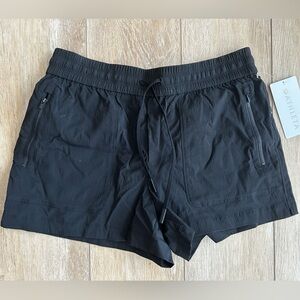 Athleta Trekkie North Active Shorts